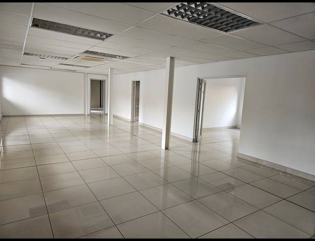 466M² OFFICE FOR SALE IN NORTH RIDING